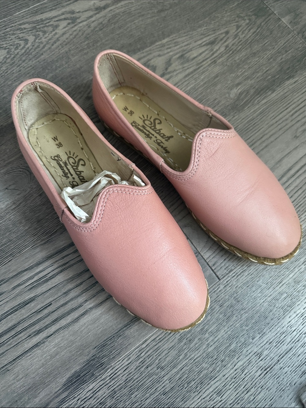Sabah Women's Slip-On Flats in Soft Pink